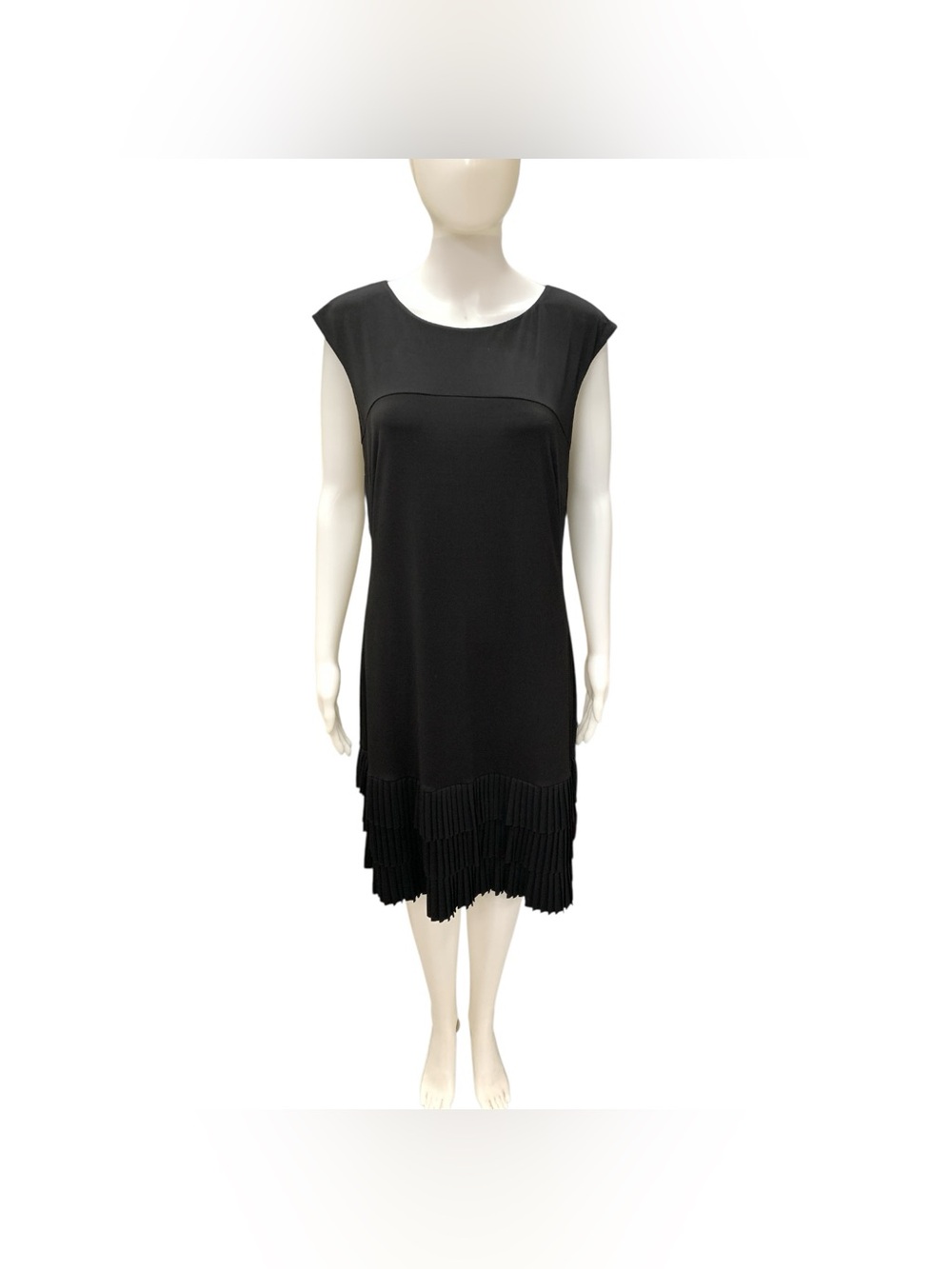 Peter Nygard Black Cap-Sleeve Midi Dress with Pleated Tier Hem Size N